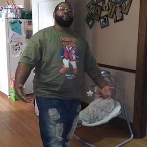 Meet your Posher, Derrick